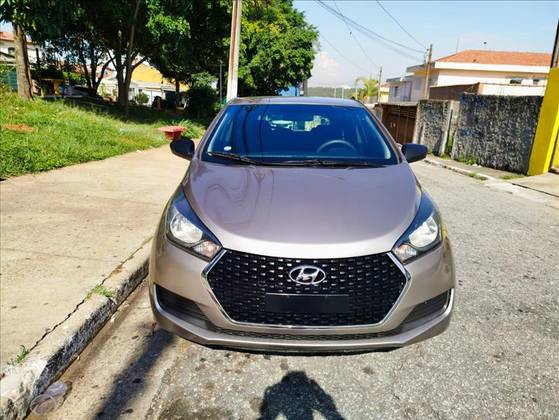 HYUNDAI HB20 1.0 UNIQUE 12V FLEX 4P MANUAL HYUNDAI HB20 1.0 UNIQUE 12V FLEX 4P MANUAL